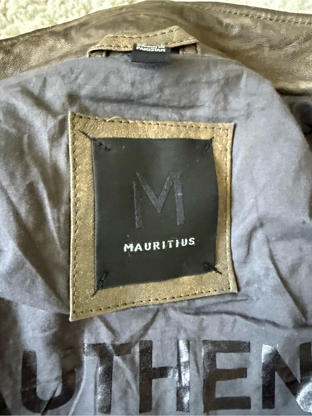 Mauritius Leather Jacket - Picture 4 of 8
